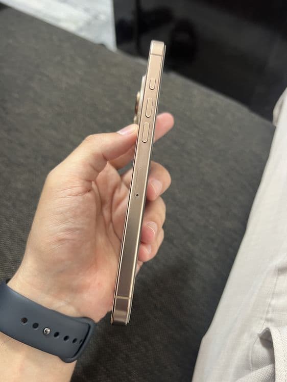 iPhone 16 ProMax 256Gb Desert Titanium — 5