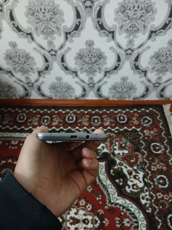 Samsung galaxy j7 — 7