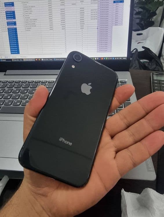 Iphone xr lar 64gb — 1