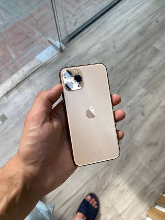 iPhone 11 Pro GOLD 256GB — 1
