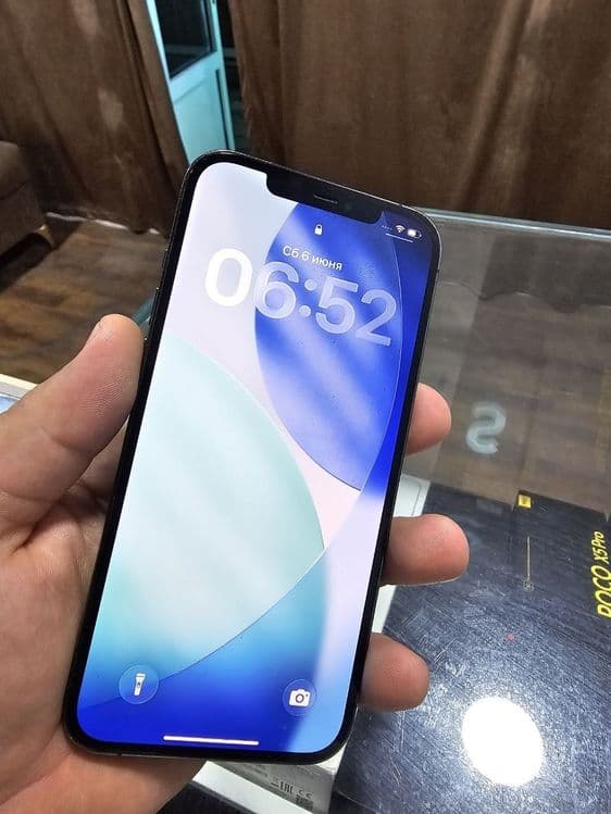 Iphone 12 pro max — 4