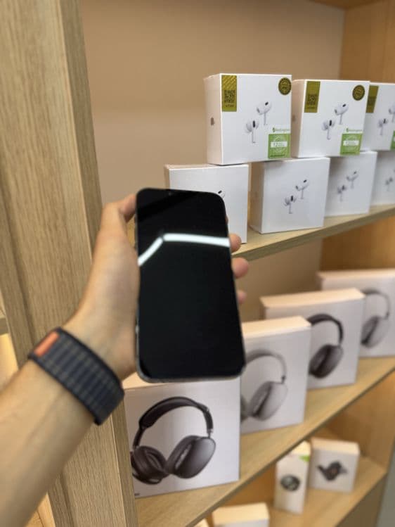 Iphone 13 ProMax — 3