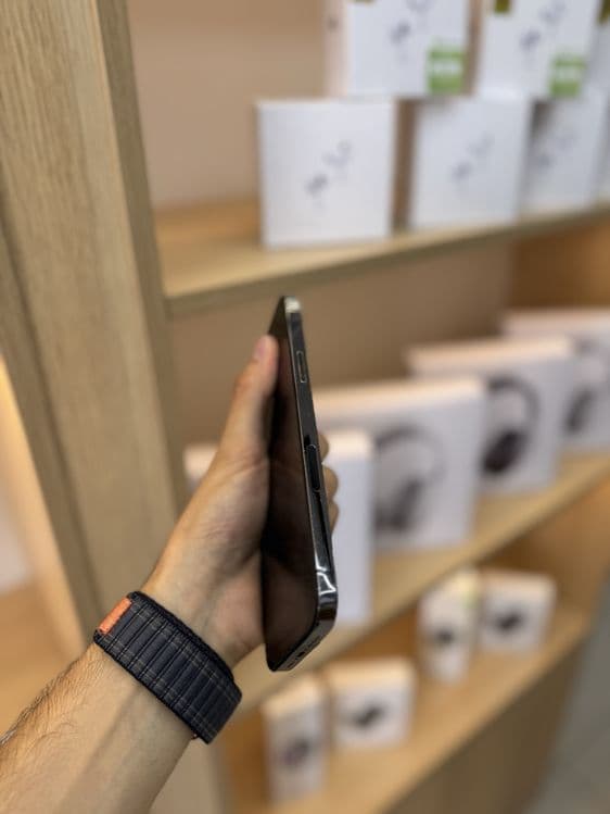 Iphone 13 ProMax — 4
