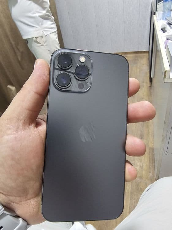 Iphone 13 pro max — 2