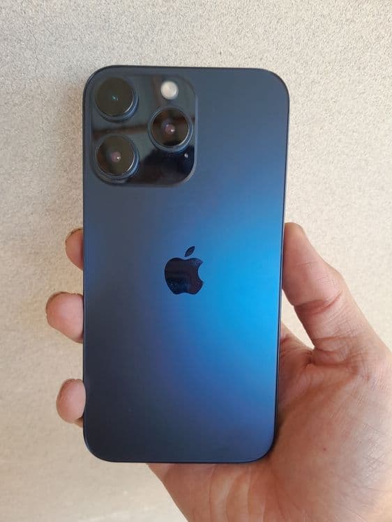 Iphone xr 15 pro korpus emkost 94 yangi ideal karopka dakumetn bor — 3