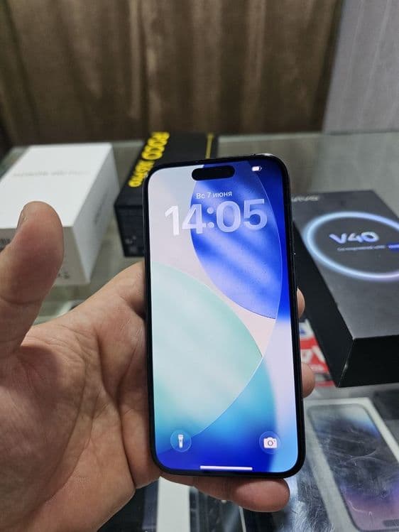 Iphone 15 pro 256gb — 4