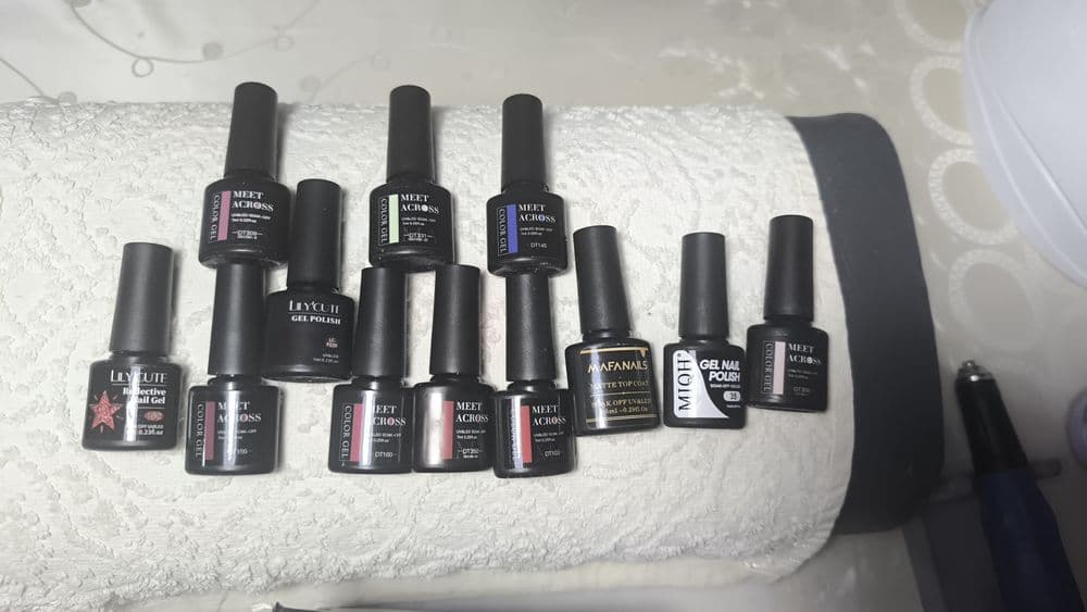 Продам гельлаки для маникюра новый набор — 3