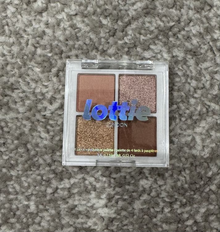 Lottie London - Палетка теней для век из четырех цветов. Оригинал — 1
