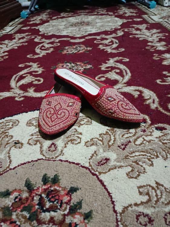 Yangi tapichka 36 razmer — 2