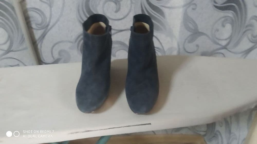 Продам серые женские ботинки(б.у.)! — 1