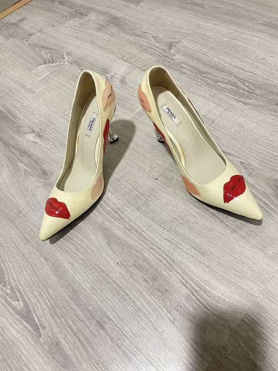 Tuflik prada 38 razmer — 2