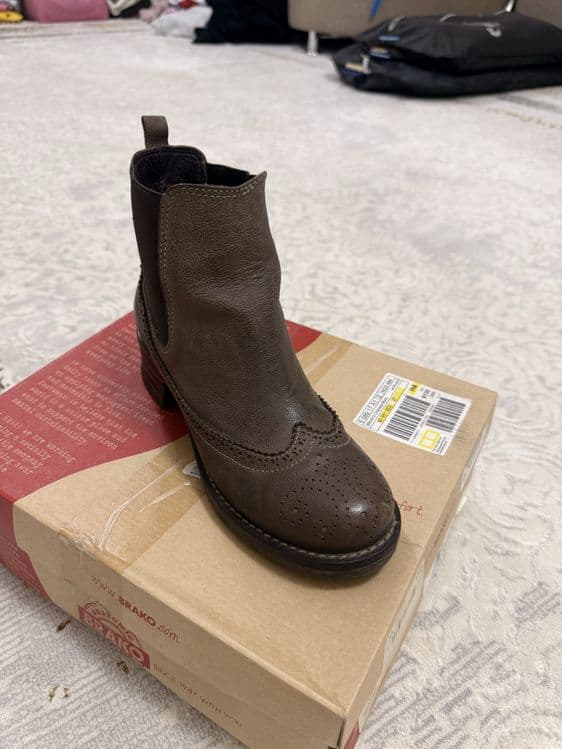 Продам женские ботинки кожаные — 2