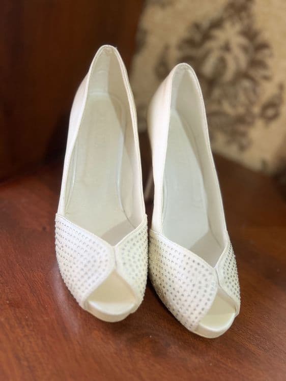 Ivory rang baland poshnali nejniy tufli — 2