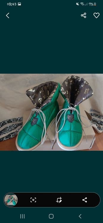 Продаётся зимние угги 38 размера — 1