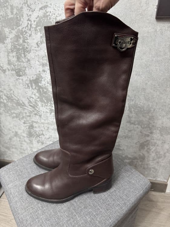 Продам Женские Сапоги Ботинки BASCONI — 1