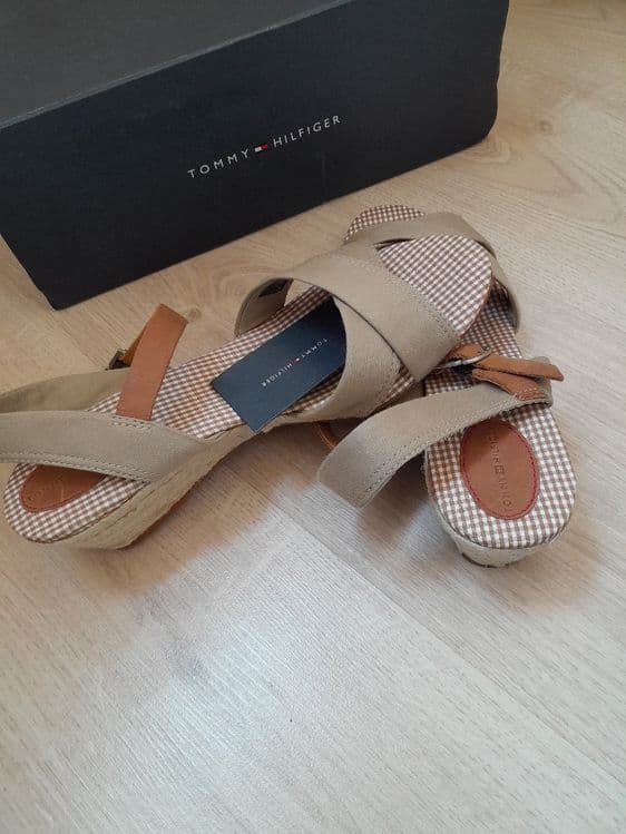 Босоножки женские, 39 размер, Tommy Hilfiger — 1