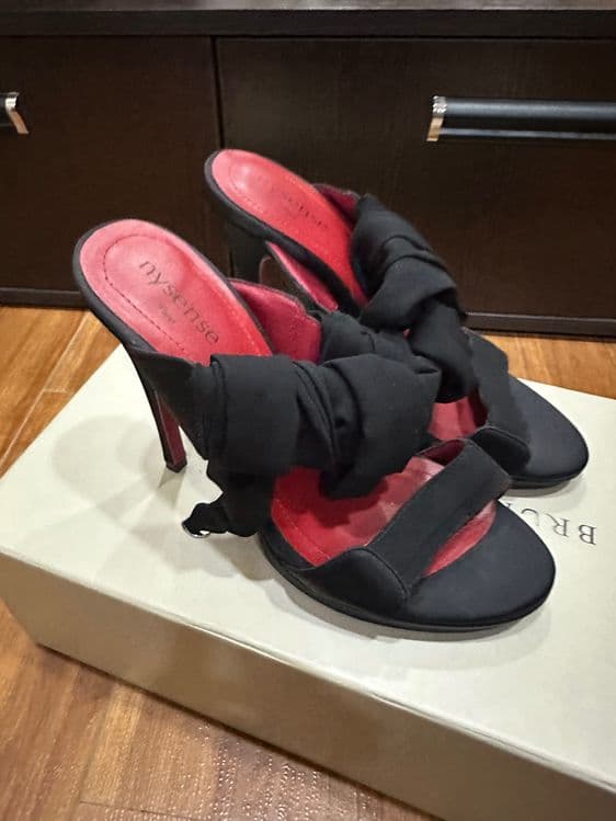 Nysense Босоножки , Vince Camuto Sling back — 2