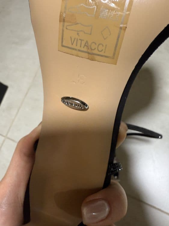 Черные босоножки на шпильках Vitacci — 8