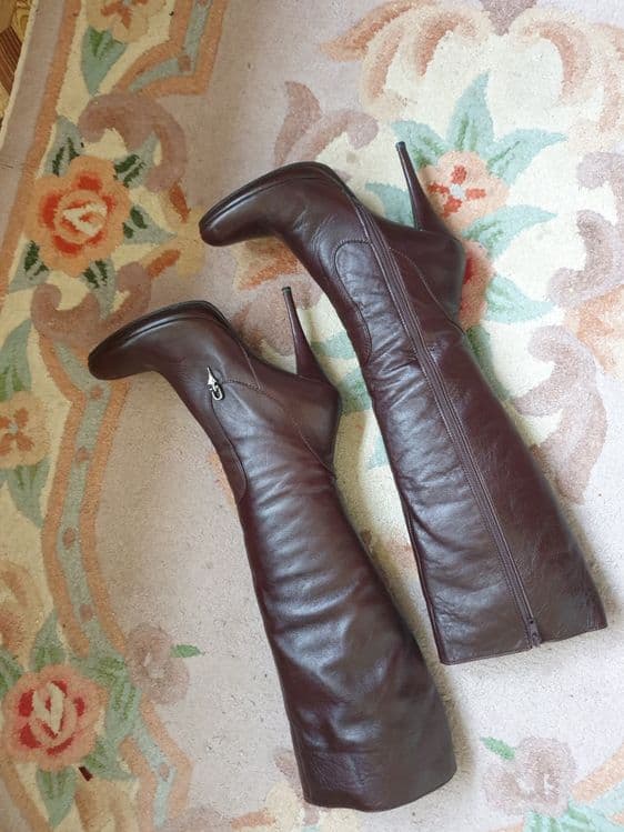 Шикарные  кожаные сапоги... — 2