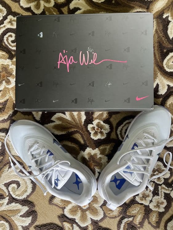 Nike shoes — 5