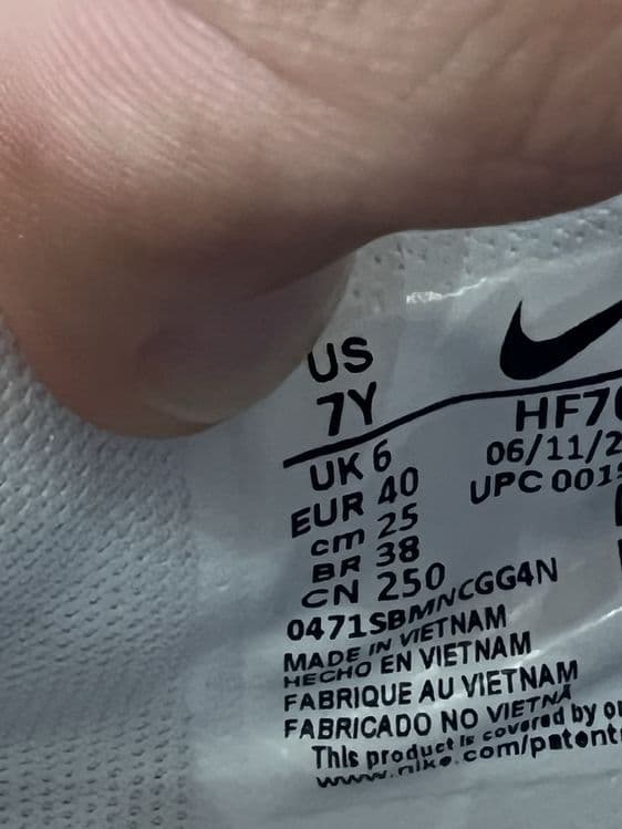 Nike shoes — 7
