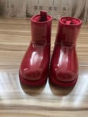 uggs sapogi krasnogo
