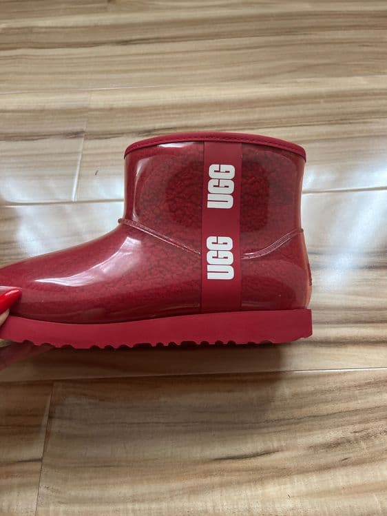 uggs sapogi krasnogo — 2