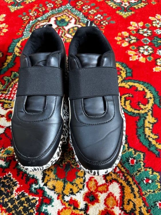 Krossovka jenskiy 41 razmer — 1