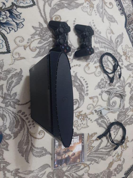 PS3 Super Slim консоль — 3