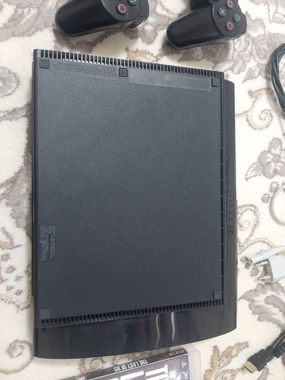 PS3 Super Slim консоль — 5