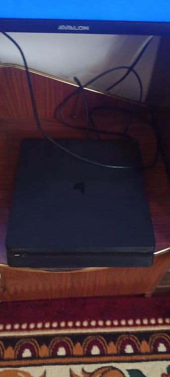 Playstation 4 slim сатылады — 1
