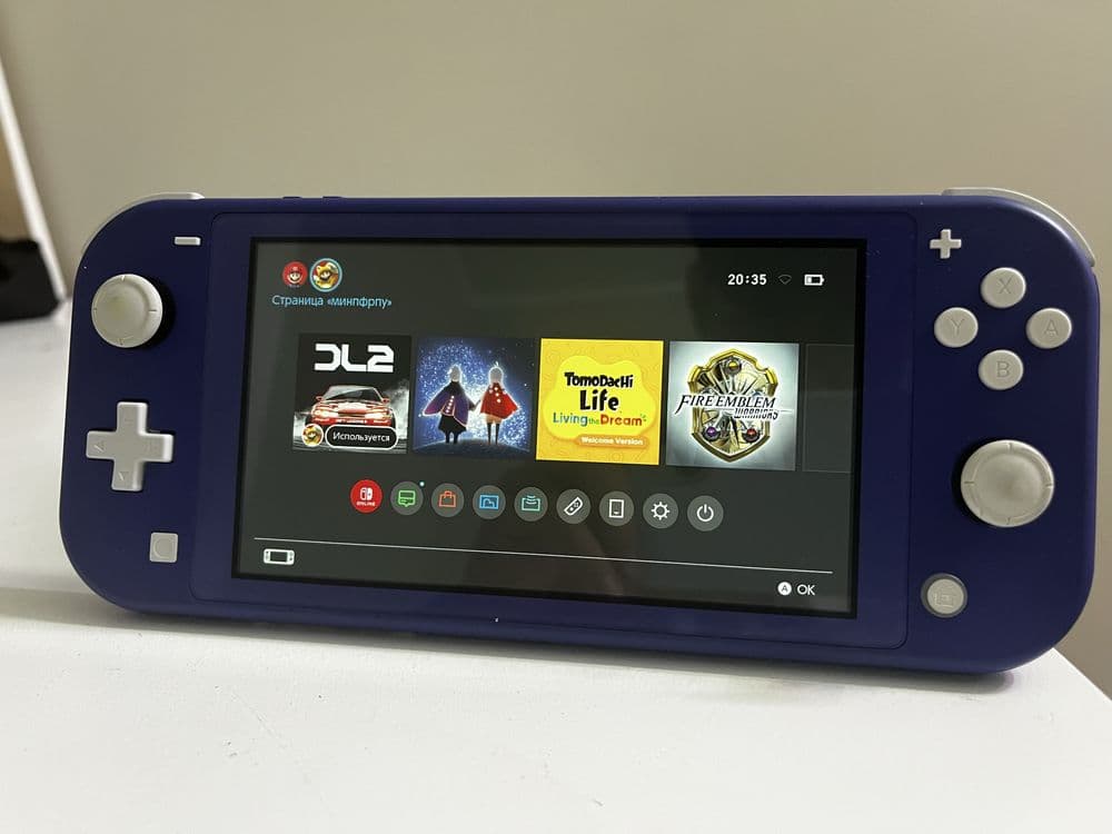 Nintendo Switch Lite состояние новое, без дефектов, торг уместен — 2