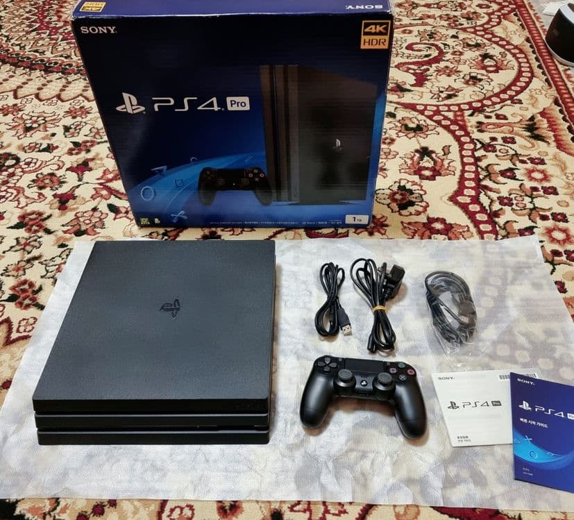 Sony PlayStation 4 PRO { 4K } HDR.

Sostayana IDEAL. ( Как НОВЫЙ ). — 1