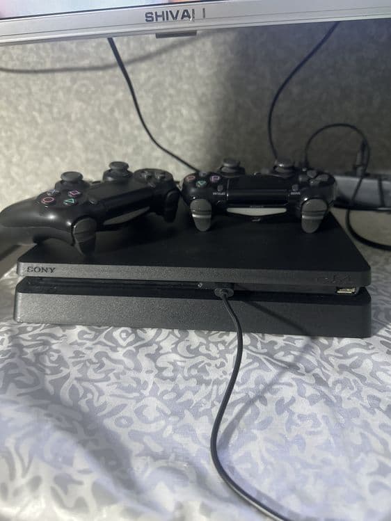 ps4 slim idealniy — 1