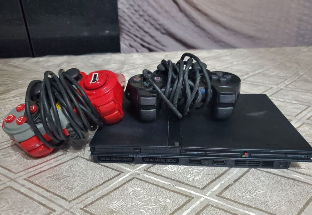 PlayStation 2 Slim + 2 ta joystik + Tekken o'yini! Hamma narsasi bor. — 2