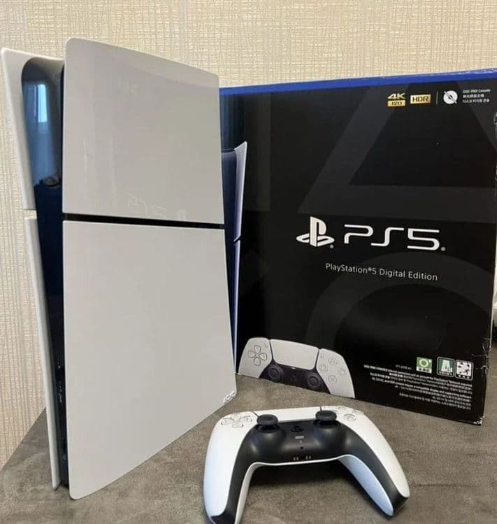 Playstation 5 slim — 1