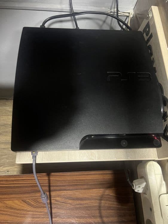 Playstation 3 slim — 1