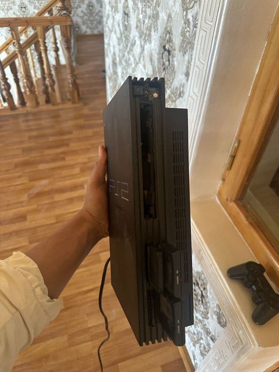 Playstation2 holati yaxshi ichida uyini yoq — 4