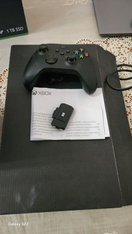 Продаётся Xbox Series X, 1tb
В хорошем состоянии, в комплекте 1 джойст — 3