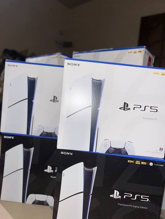 PlayStation 5 slim — 2