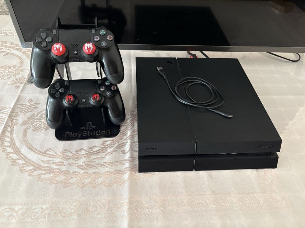 PlayStation 4 Fat с дисководом — 4