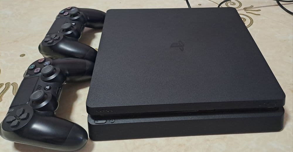 PlayStation 4.Super Slim Yangi. — 3