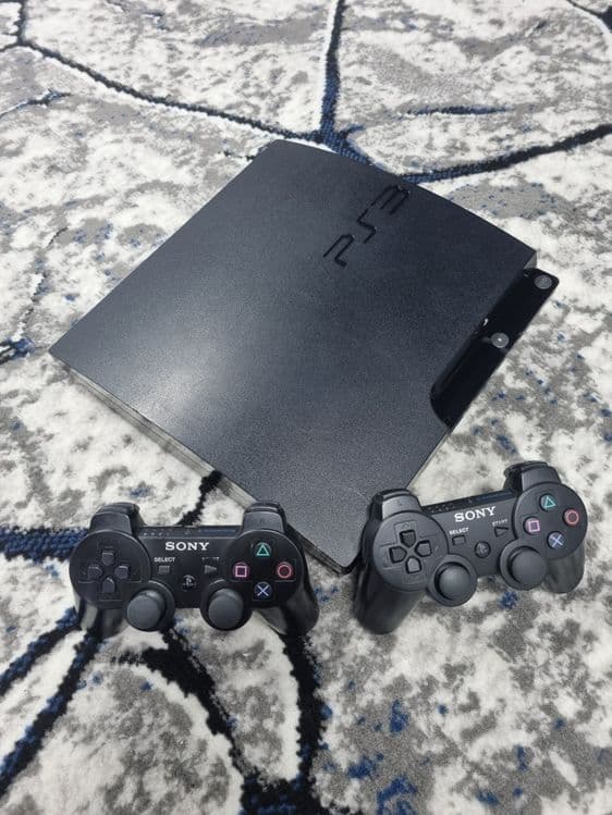Ps3  Slim 2 ta pult 15 öyin — 1