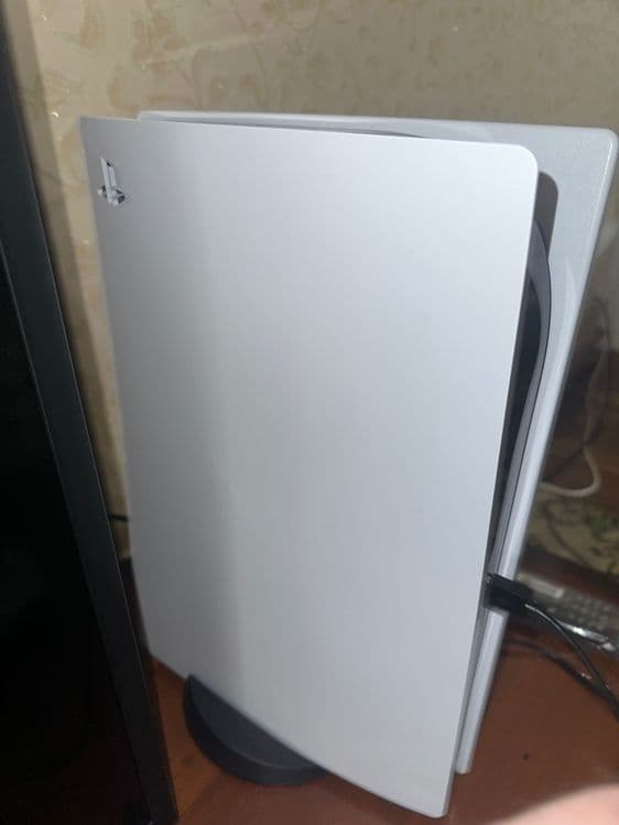 Sony play station 5 — 1