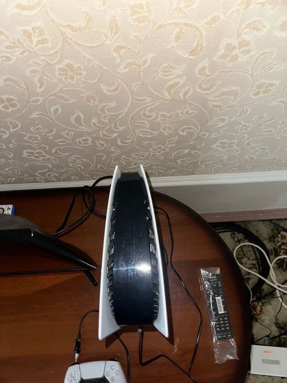 Sony play station 5 — 3