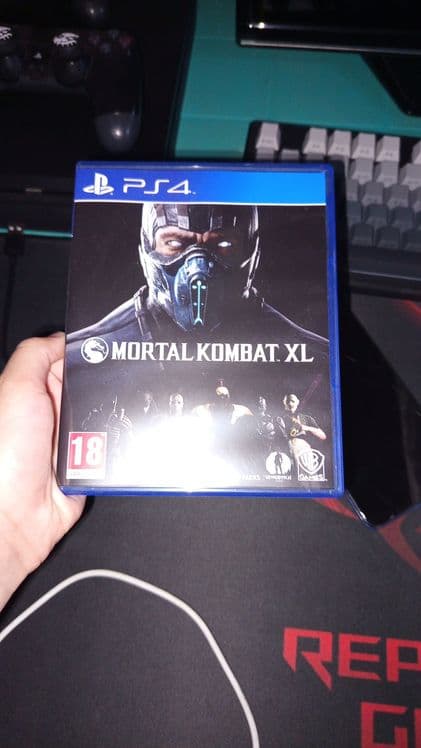 Диск Mortal Kombat XL в отличном состоянии — 2