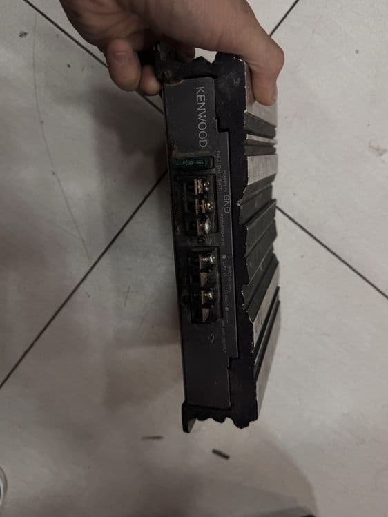 Kenwood usilitel 250w 2kanaligi buferga olib qoladi qoysa — 2
