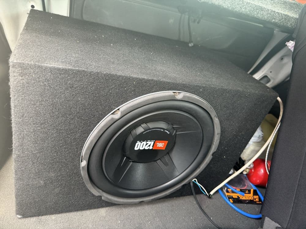 JBL сабуфер яшиги бн. Pioneer 1000w original уселитель. — 1