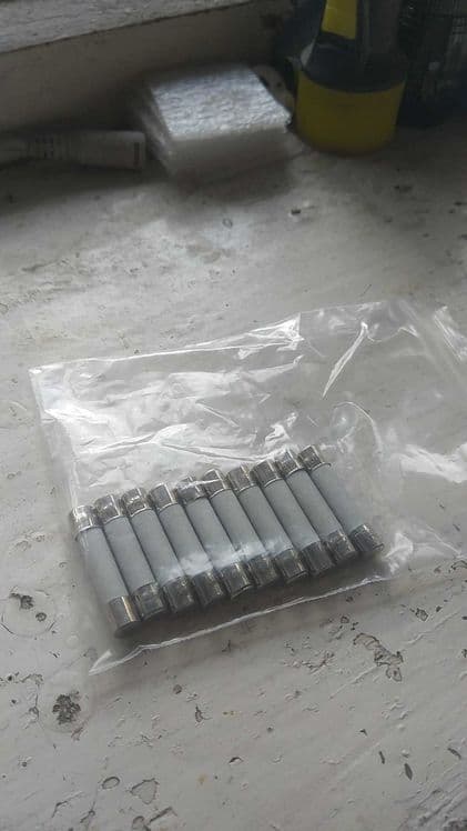 предохранитель 15а — 1