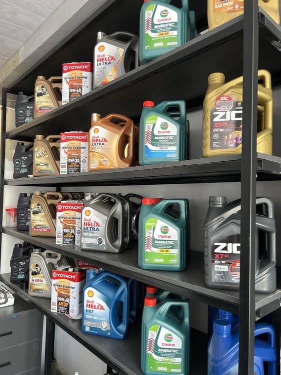 Shell Castrol Adinol Lotos Zic Kixx Lotos Avista Totachi Petravol Moy — 1
